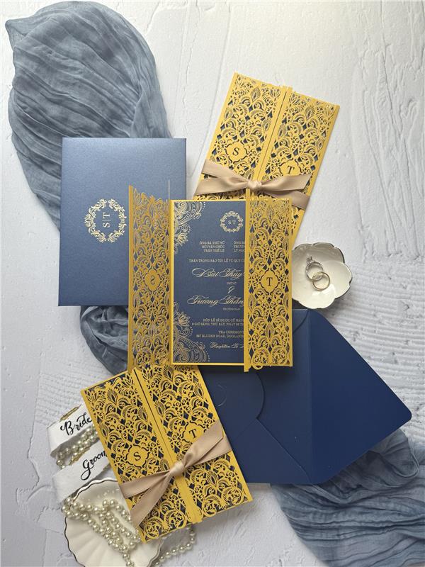 Laser Cut Invitations – Peonies Wedding