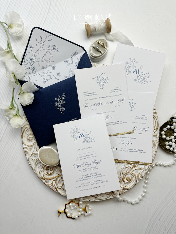 Luxurious And Elegant Wedding Invitation, Navy Blue Envelope, gold Deckle Edge Flap P240912