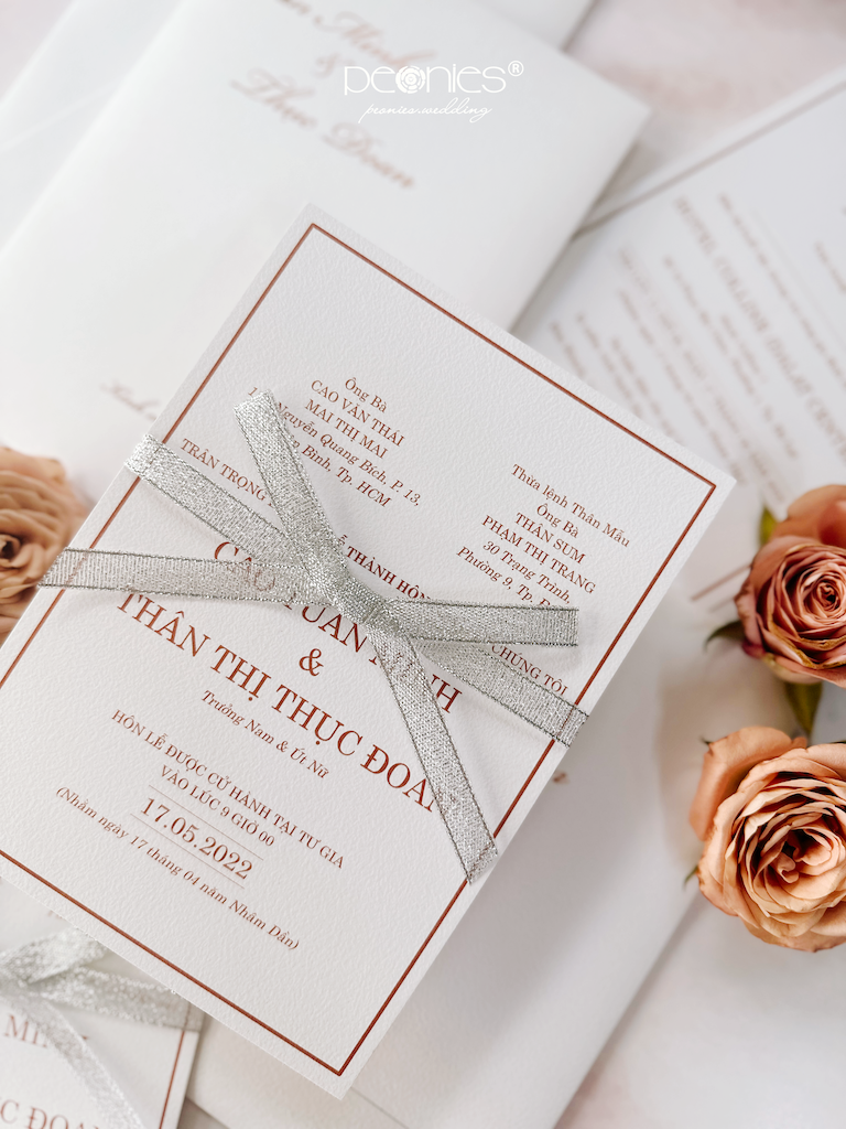 P240617 Luxury Glitter Ribbon and Elegant White Wedding Invitations ...
