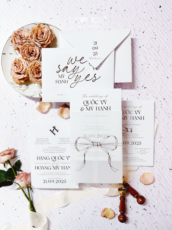 Ribbon Vellum with White Wedding Invites P240706