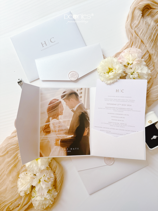 Simple, Elegant Wedding Invitation With Tri-Fold Cover, Paper Pocket, Wax Seal And Romantic Printed Wedding Photo P240809