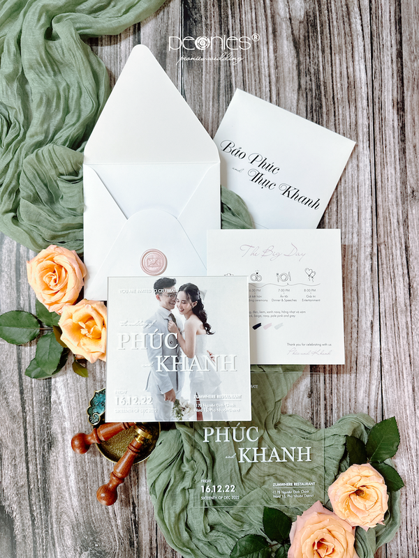 Minimalist and Elegant Wedding Invitations with Transparent Acrylic & Wedding Photos P240803