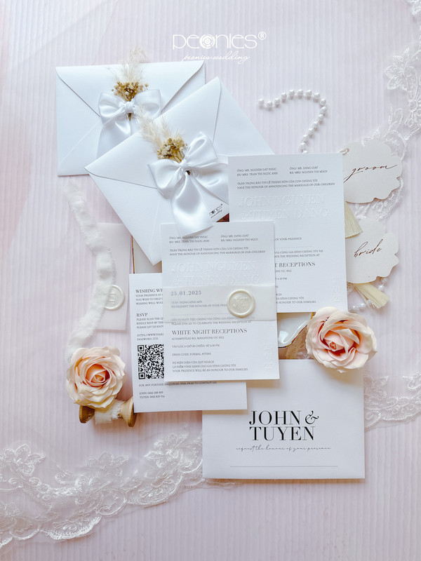 Elegant White Wedding Invitations With Big Size Ribbon and Fried Flowers Invited P241006