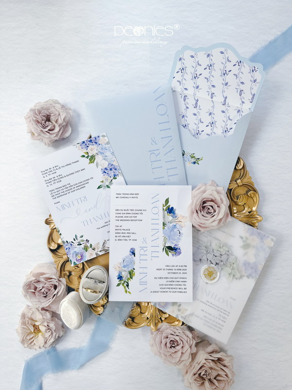 Gorgeous Blue Sky & Vellum Dried Flower Wax Seal Invitations P240503