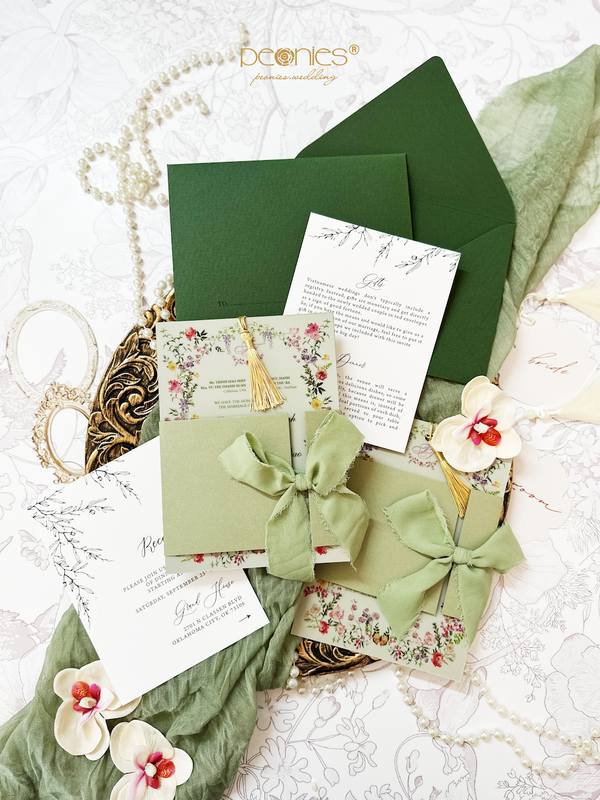 P240389 Greenry Plastic Paper Invitation